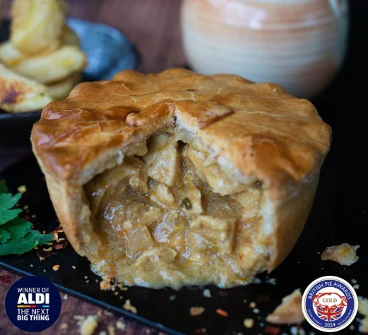 Mud Premium Sussex Chip Shop Chicken Curry Pie 12 x 270gm - TO ORDER ONLY