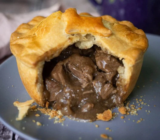 Mud Premium Venison in Red Wine Gravy Pie 270gm (Retail) - TO ORDER ONLY